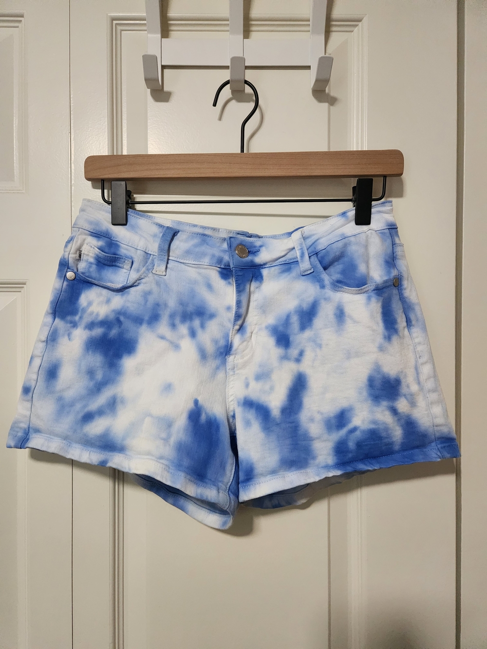 Judy Blue Blue & White Tie-Dye Denim Shorts Fourth Of July Summer Beach America